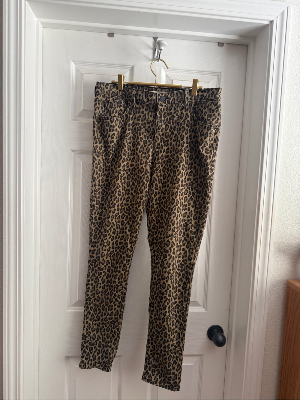 Leopard Print Women’s Slim Jeans - Tan/Black